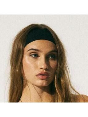 BRAND NEW BLACK HEADBAND